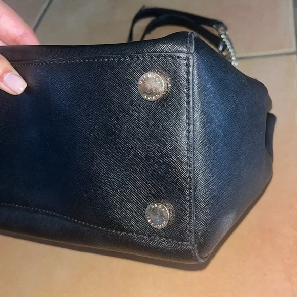 Large Black Michael Kors Susannah Saffiano Leather Tote Bag Gold Chain Straps - Picture 7 of 12